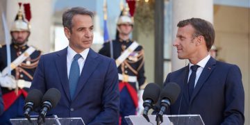 mitsotakis macron1