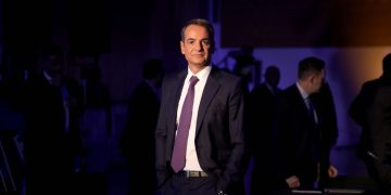 mitsotakis deth sunenteuksi