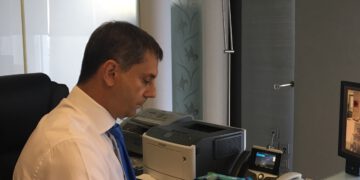 θεοχαρης συμβουλιο