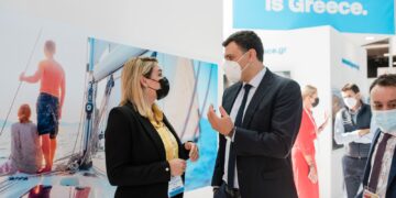την Υπουργό Τουρισμού της Κροατίας Nikolina Brnjac