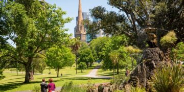 Fitzroy Gardens 1 1