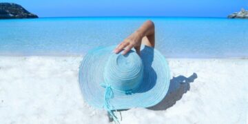w15 81121beachhat