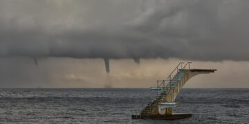 Kesedakis waterspout 1Jan21