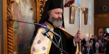 Μακάριος