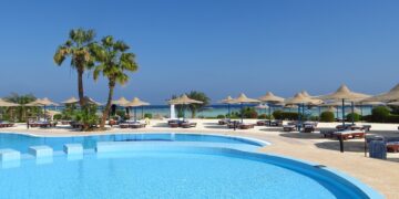 pool 2128578 960 720