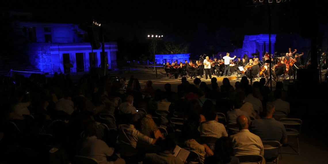 Στη μαγευτική ατμόσφαιρα του Μινωικού ανακτόρου στην Κνωσό η κρατική ορχήστρα Αθηνών