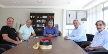 Λάρισα: Δυο μεγάλες αθλητικές εκδηλώσεις με ομογενείς παλαίμαχους από το Τορόντο του Καναδά