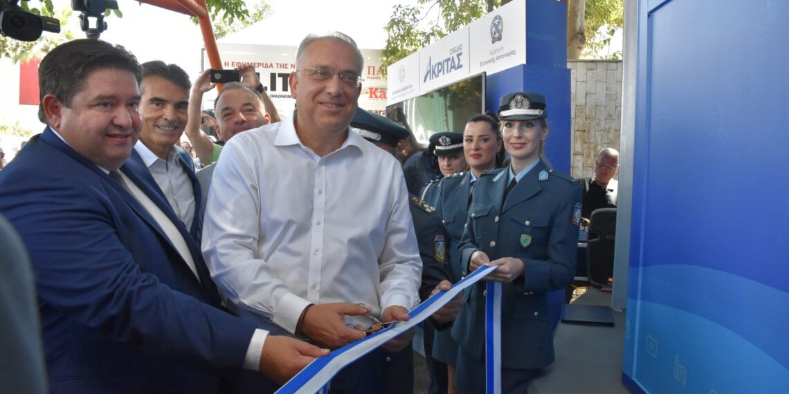 Ο Υπουργός Προστασίας του Πολίτη, Τάκης Θεοδωρικάκος, εγκαινίασε το πληροφοριακό κέντρο της ΕΛ.ΑΣ