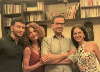Μπαμπάς, μαμά, γιος και κόρη, φοιτητές στο Πανεπιστήμιο Κρήτης!