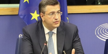 Α. Τζιτζικώστας: «Δεν υπάρχει περίπτωση να δεχτώ ποτέ καμία προσβολή σε βάρος οποιουδήποτε Έλληνα, γιατί για μένα η αξιοπρέπεια των Ελλήνων είναι αδιαπραγμάτευτη»