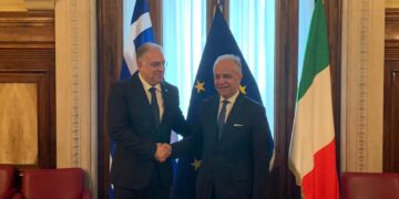 Θεοδωρικάκος: «Κοινό μέτωπο Ελλάδας – Ιταλίας για την αντιμετώπιση της παράνομης μετανάστευσης και του οργανωμένου εγκλήματος»
