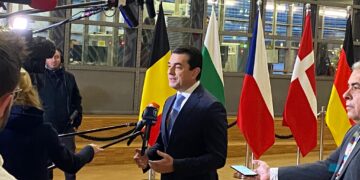 Κώστας Σκρέκας: «Έχουμε εντολή λύσης για το πλαφόν»