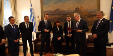 Η Βουλή των Ελλήνων απέτισε φόρο τιμής στους αγωνιστές της Επανάστασης του 1821