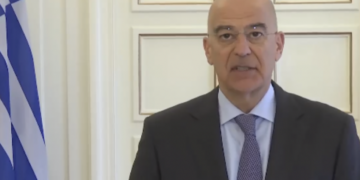 Σουδάν - Δένδιας: Κομάντος και αεροσκάφη στην Αίγυπτο για πιθανή επιχείρηση εκκένωσης