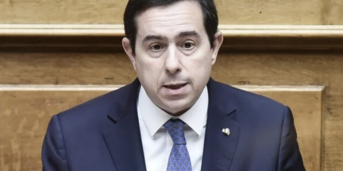 Παραιτήθηκε ο Μηταράκης από υπουργός Προστασίας του Πολίτη - Στη θέση του ο Γιάννης Οικονόμου