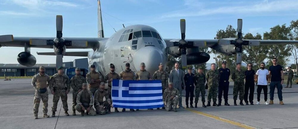 Επαναπατρίζονται με αεροσκάφος C-27 από τη Λιβύη οι σοροί των πέντε Ελλήνων - Τριήμερο πένθος στις ‘Ενοπλες Δυνάμεις 