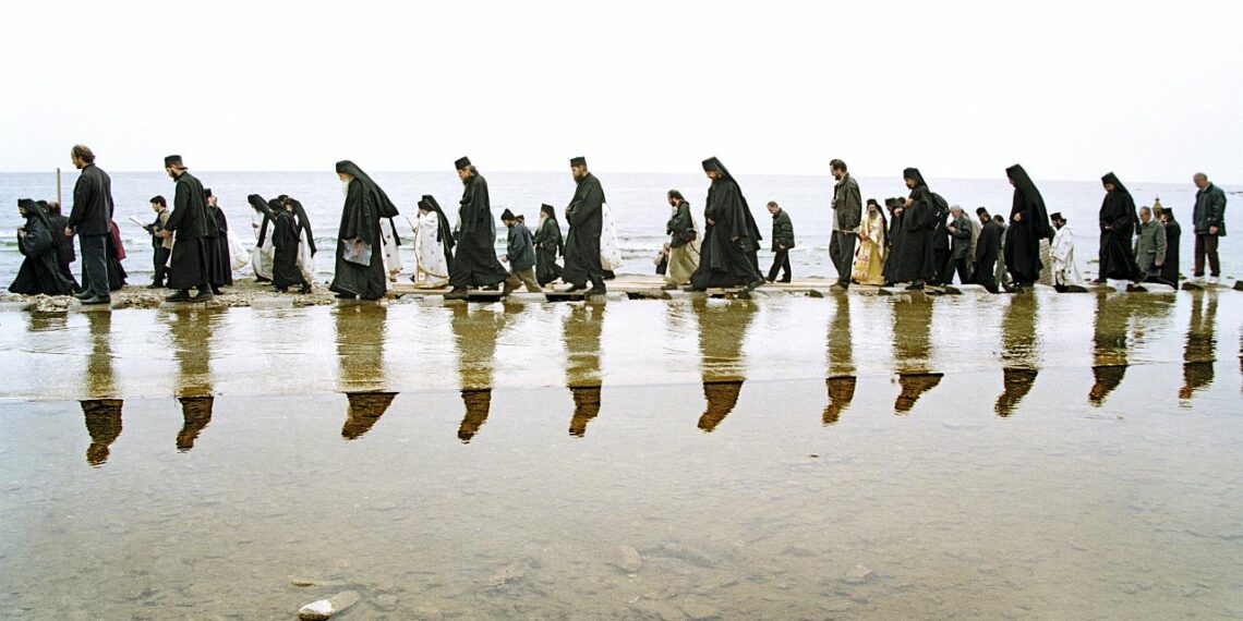 Έκθεσης φωτογραφίας και ιερών κειμηλίων: «Πάσχα στο Άγιον Όρος»